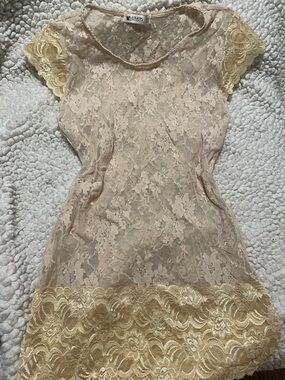 Lace Overlay top in Cream